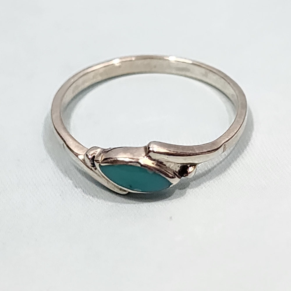 Vintage Southwestern Turquoise and Sterling Ring
